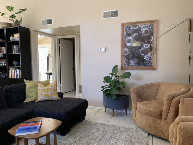 hall way - 5704 E Aire Libre Ave