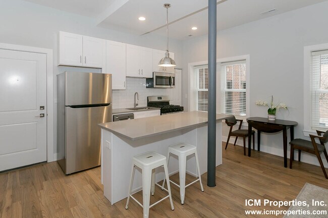 Foto del edificio - 2121 N Sedgwick St