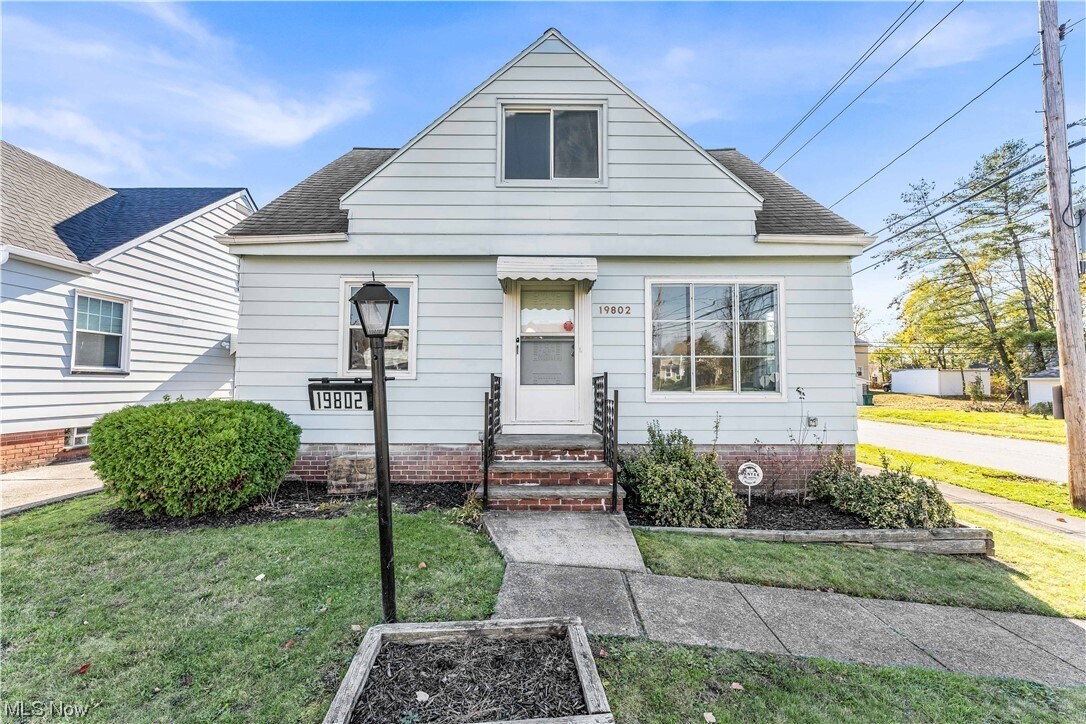 19802 Gardenview Dr, Maple Heights, OH 44137 House Rental in Maple