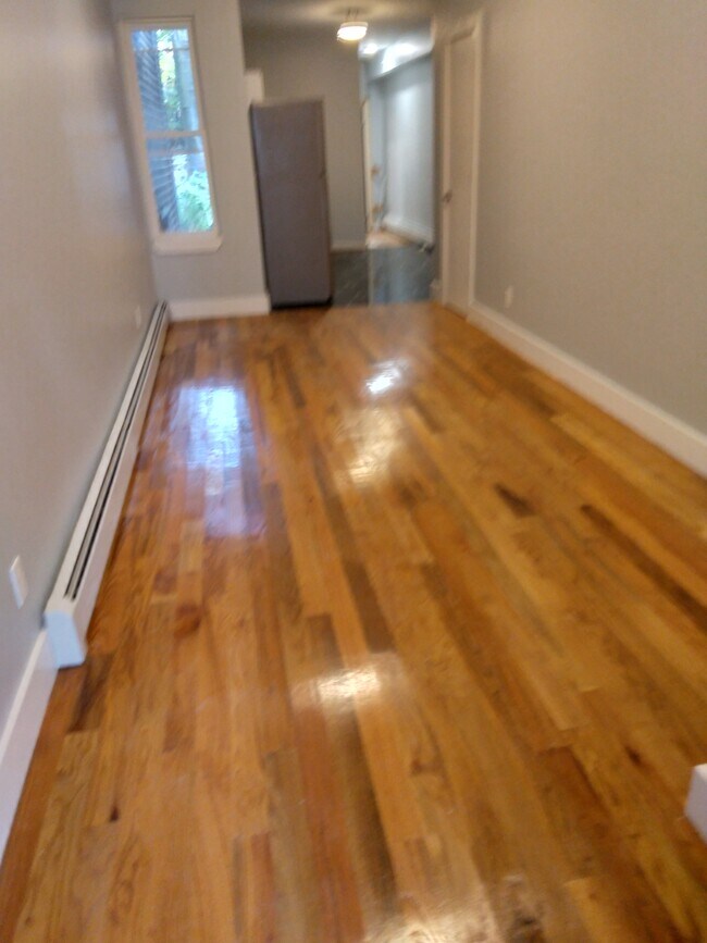 Building Photo - 89 Ash St