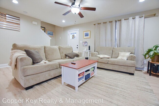Building Photo - 4 br, 2.5 bath House - 195 Bonnell Drive