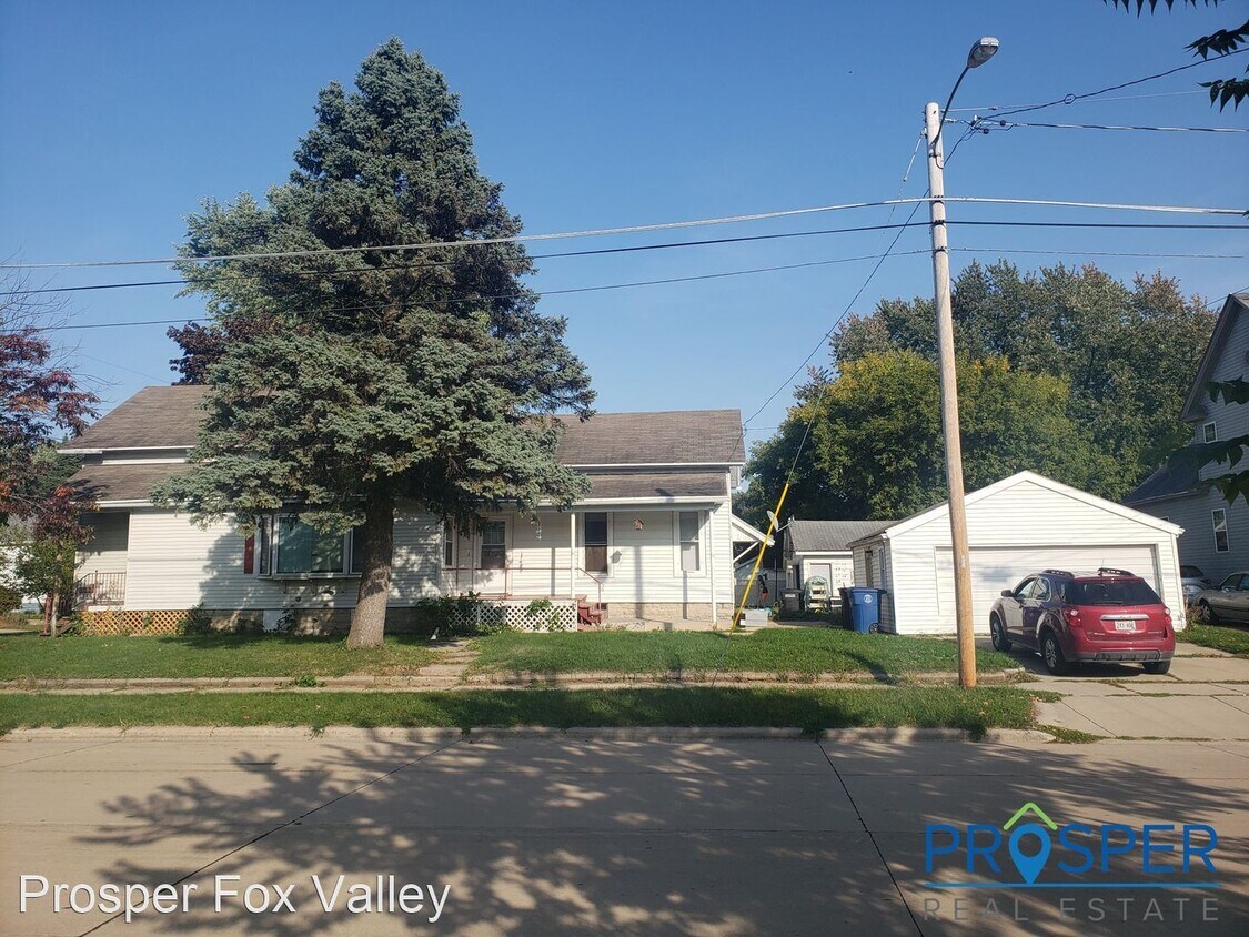 Primary Photo - 4 br, 1 bath House - 257 16th Ave
