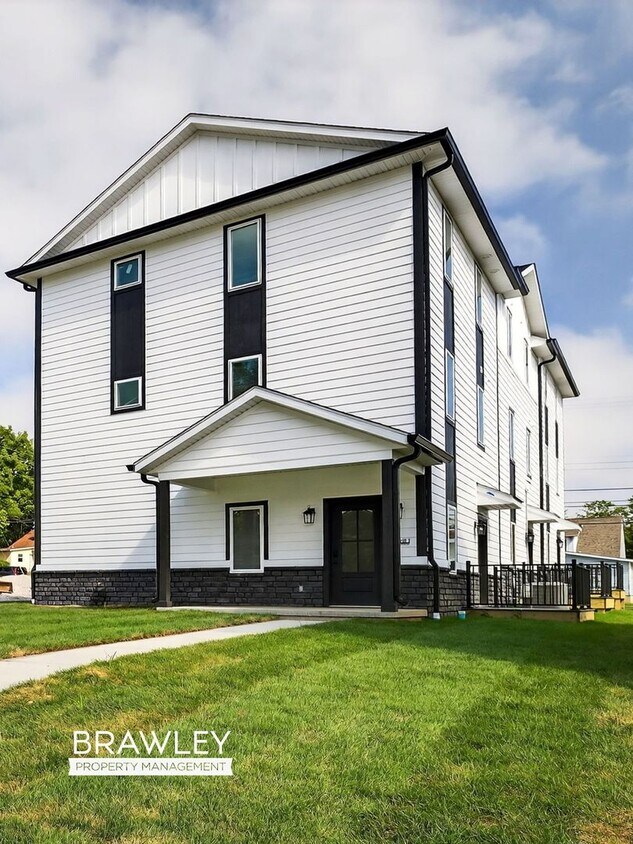 Photo - 422 E Cottage Grove Ave (Bloomington, IN)