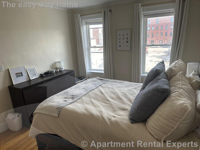 Photo - 38 Day St Apartment
