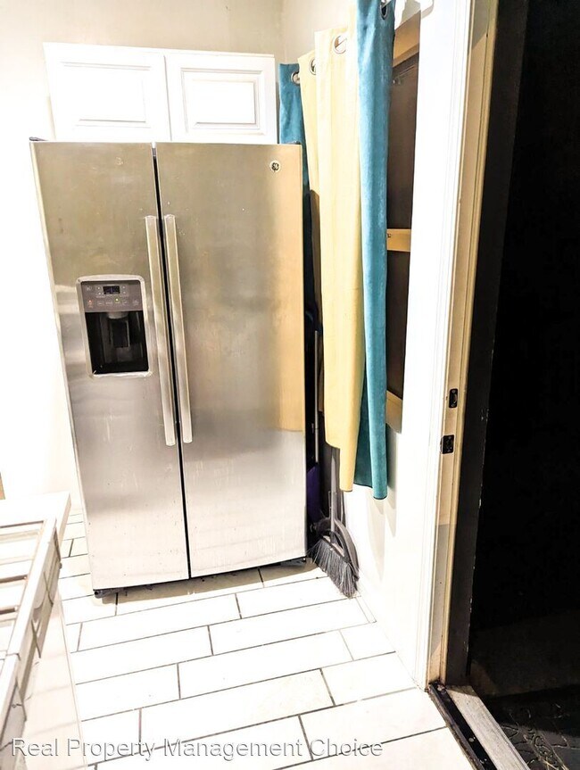 Foto del edificio - 3 br, 1 bath House - 2139 E Nord St