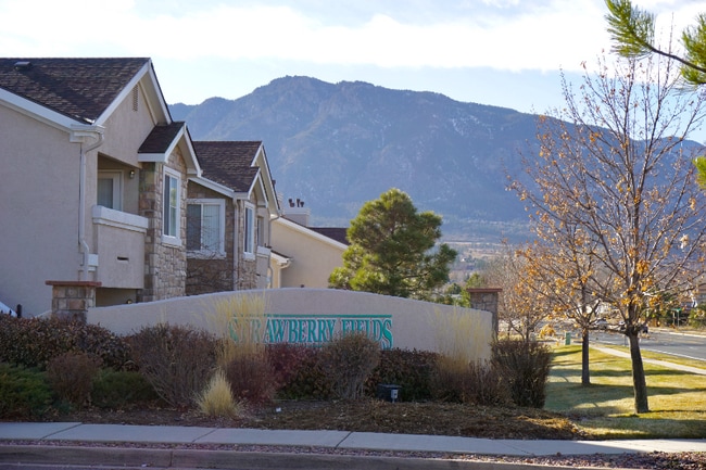 Photo - 3670 Strawberry Field Grove (Colorado Springs, CO) Apartment