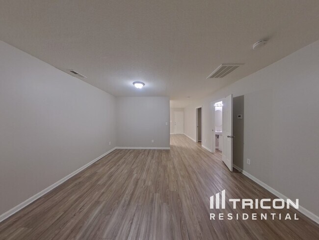 Foto del edificio - 3029 Decapolis Dr