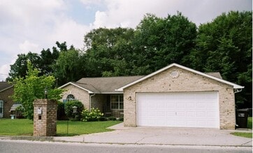 Building Photo - 8149 Florence Gardens Rd