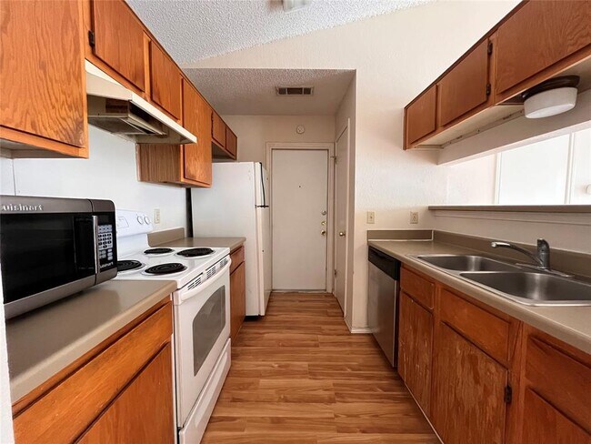 Foto del edificio - 433 Sailmaster St