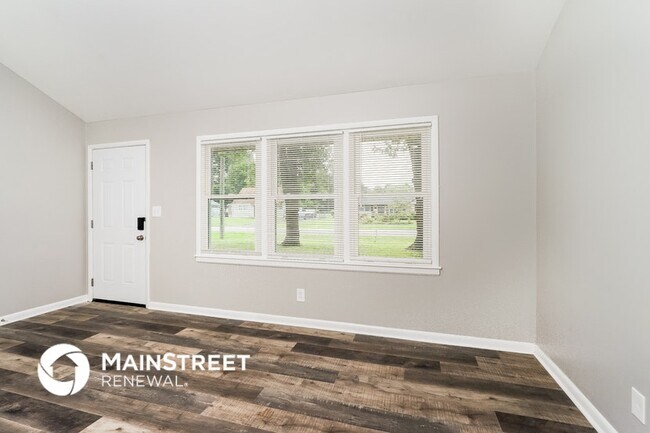 Building Photo - 9210 Omar Khayyam Blvd