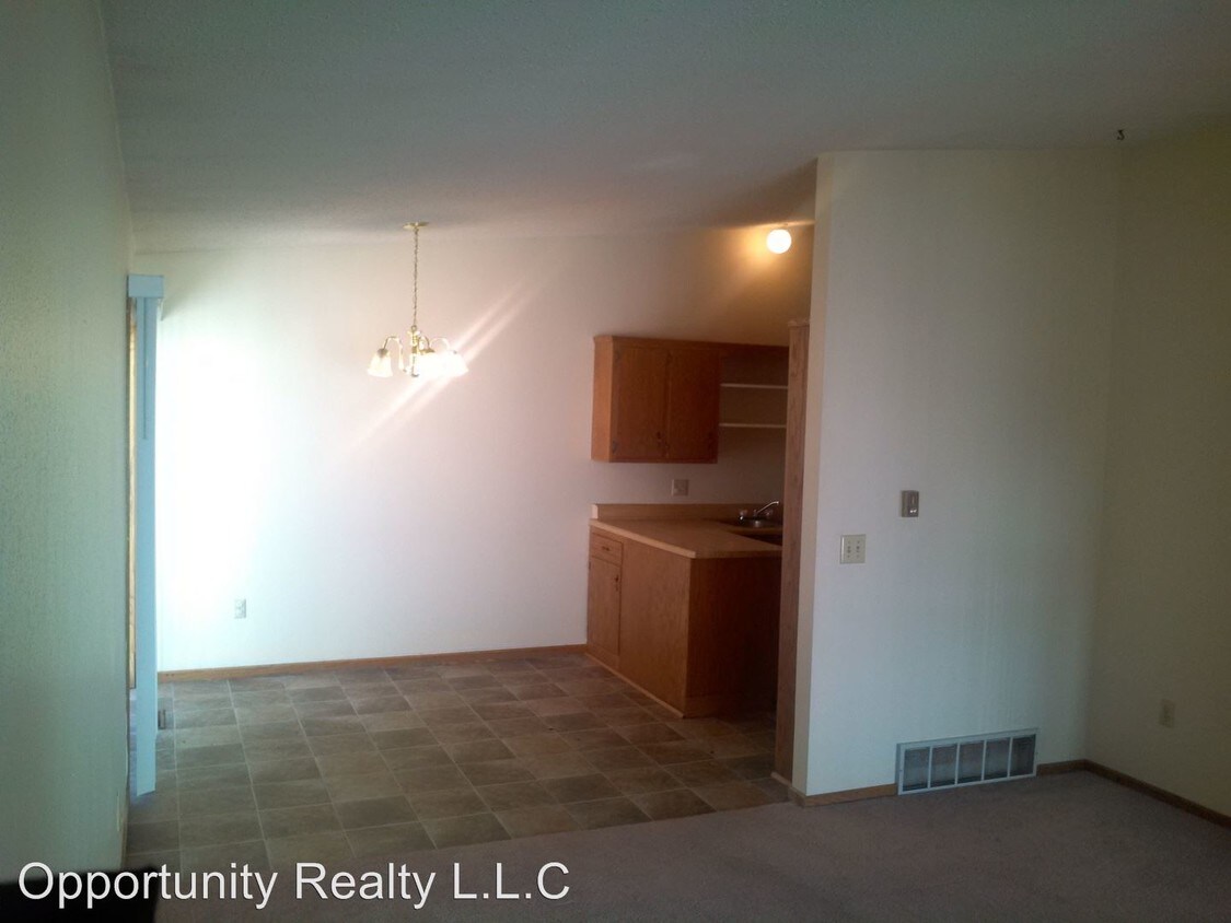Foto del edificio - 2509 29th Ave NW