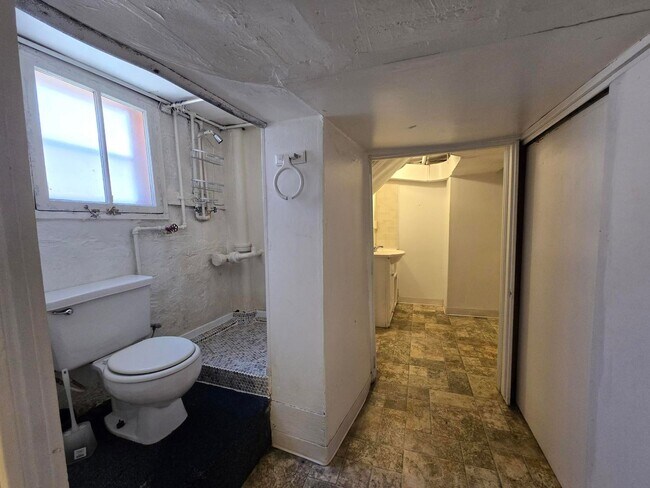 Foto del edificio - 1856 11th Ave