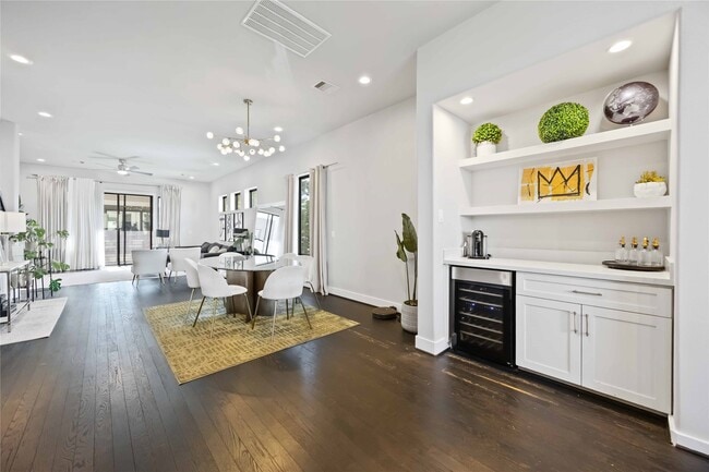 Foto del edificio - 4235 Allen St