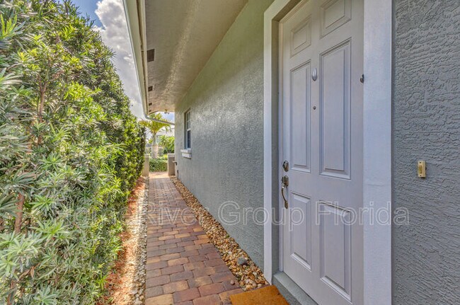 Building Photo - 17734 Evangeline Ave