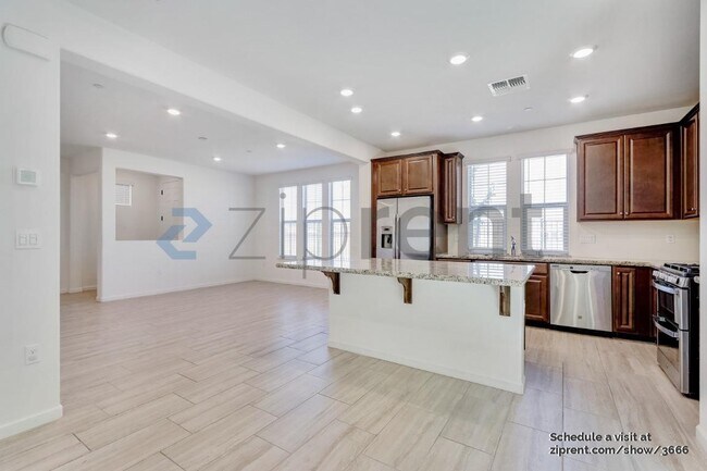 Foto del edificio - 9315 Mystic Lake Alley