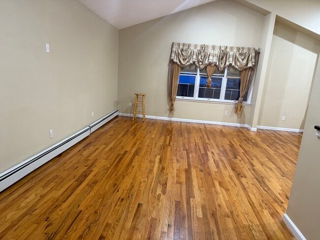 Building Photo - 1336 K St