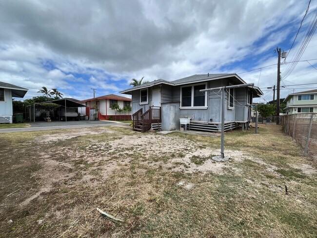 Building Photo - T1239ach (REOM)