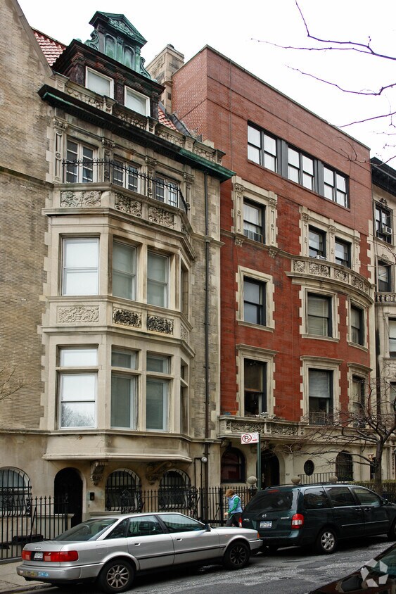 Building Photo - 337 W 76th St