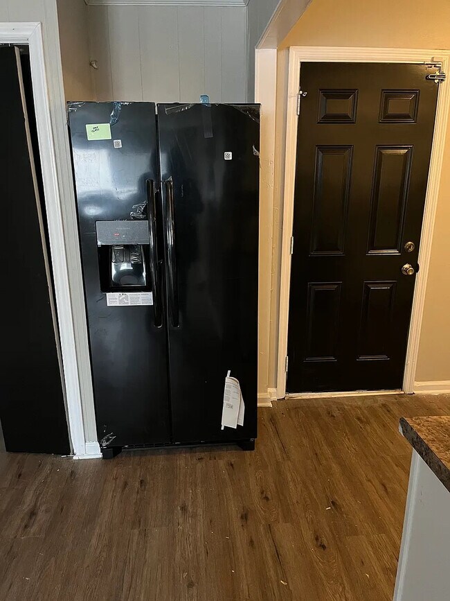 Foto del edificio - Room in House on Moray St SW