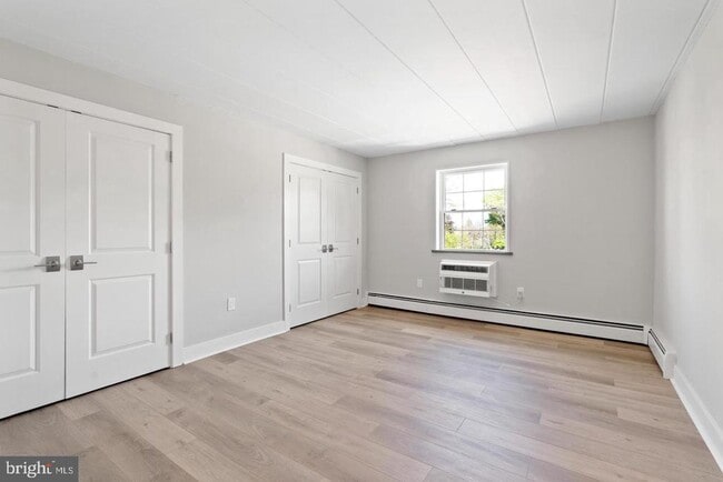 Building Photo - 100 Windermere Ave