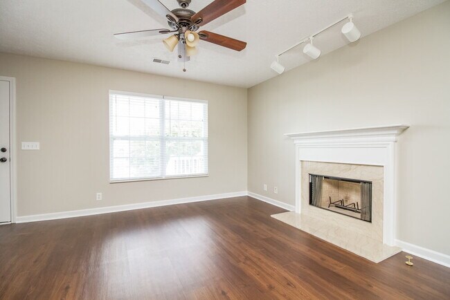 Foto del edificio - 804 Cainbrook Ct