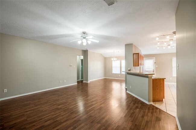 Building Photo - 2908 Meridian Bay Ln