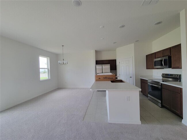 Building Photo - 1346 Normandy Dr