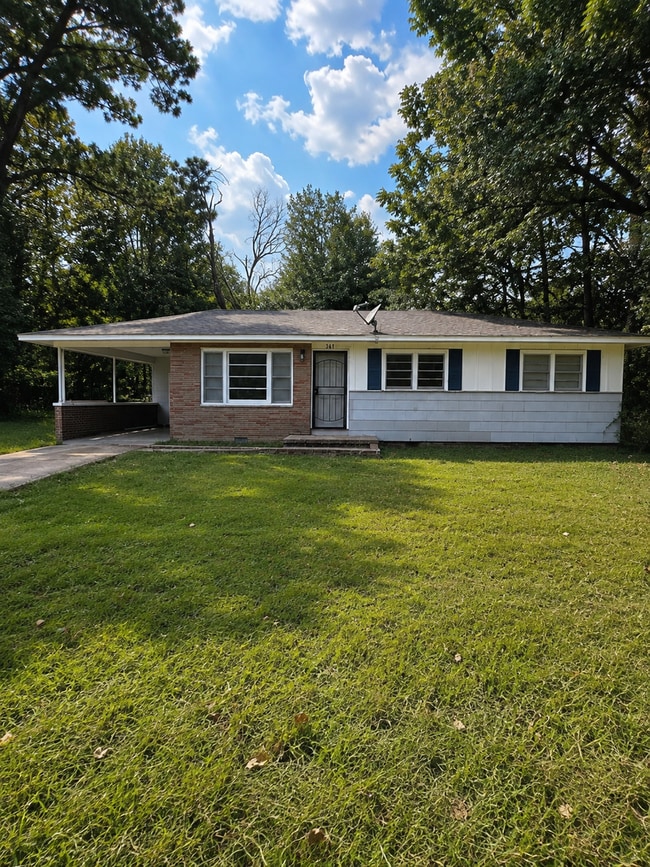 Building Photo - 368 Leron Ave
