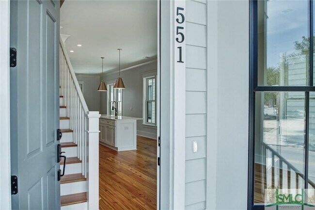 Foto del edificio - 551 E Gwinnett St