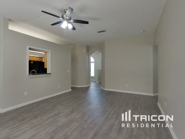 Foto del edificio - 4305 Ripken Cir W