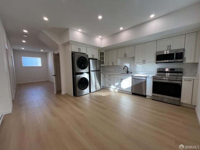 Building Photo - 3645 25th St