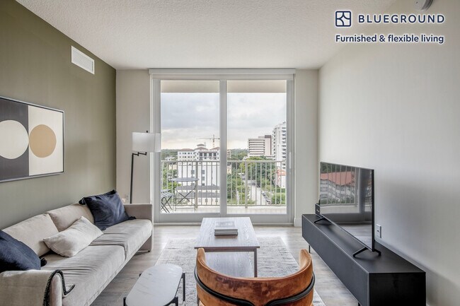 Foto del edificio - 987 SW 37th Ave