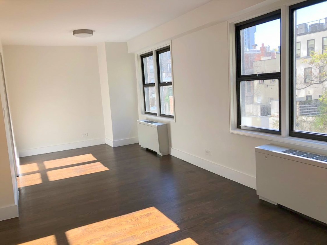 Sala de estar - 220 E 63rd St