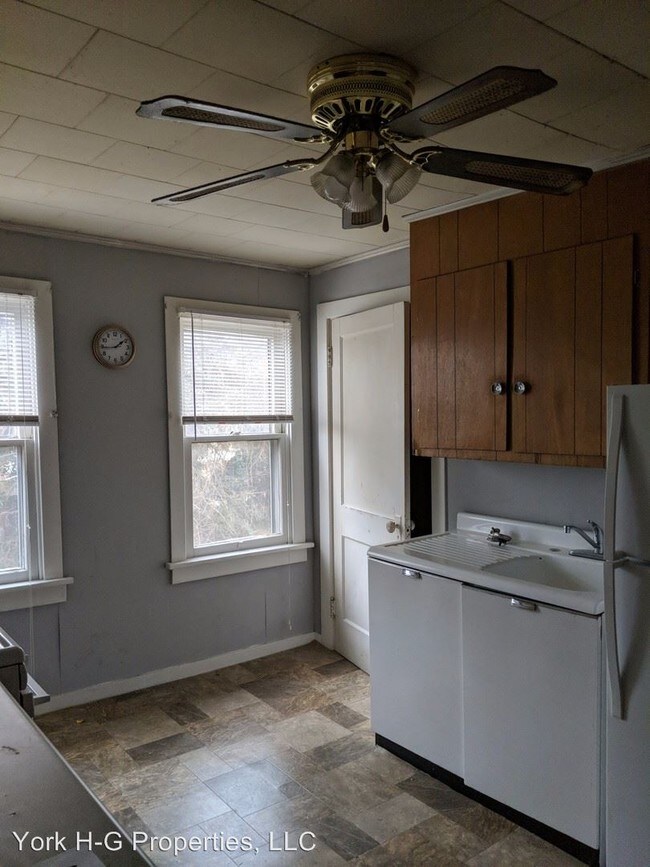 Foto del edificio - 2700 Elm St