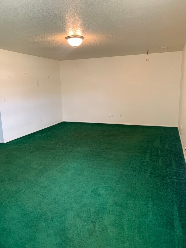 1021 Palmer Dr, Laramie, WY 82070 Townhome Rentals in Laramie WY