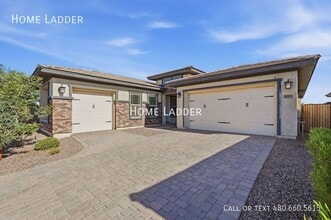 Building Photo - 10812 E Tesla Ave