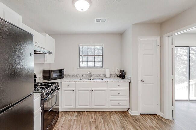 Foto del edificio - 3580 Morning Creek Dr