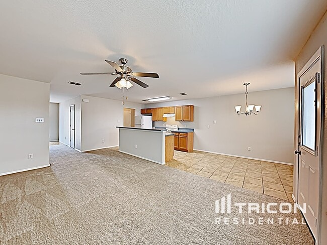 Building Photo - 1416 Pine Ln
