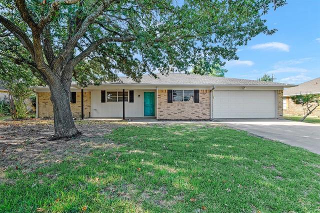 Building Photo - 303 Texoma Dr