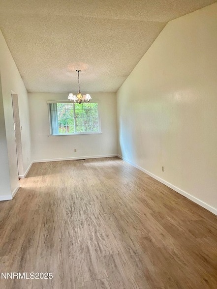 Foto del edificio - 1965 Woodtrail Dr