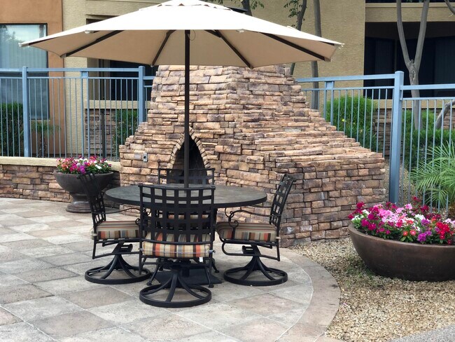 Foto del edificio - 6900 E Princess Dr