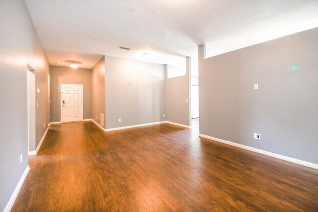 Building Photo - 6389 Rising Sun Dr