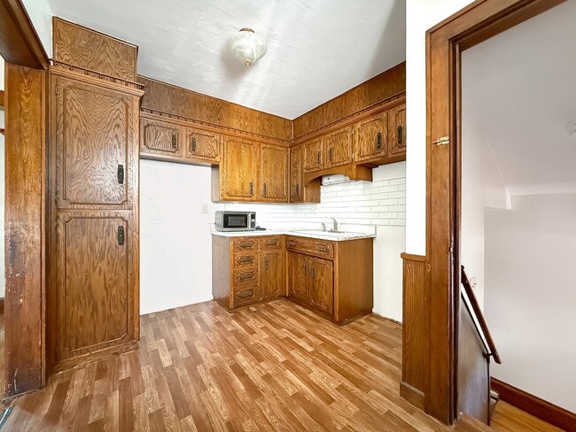 Building Photo - 1506 70th St