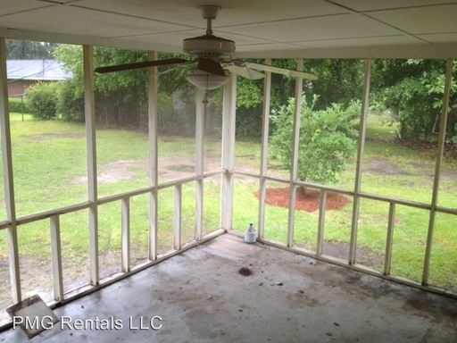 Building Photo - 52 Brannen St