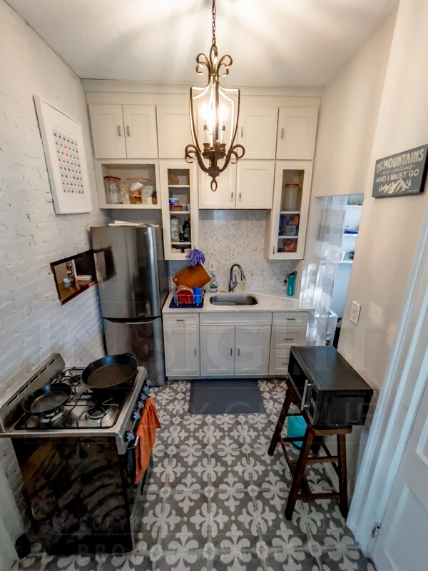 Foto del edificio - 271 Chestnut Ave