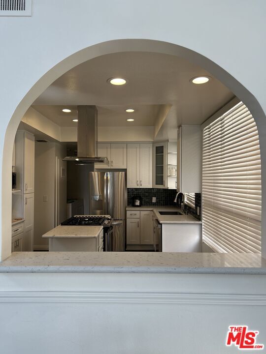 Foto del edificio - 1745 S Bentley Ave