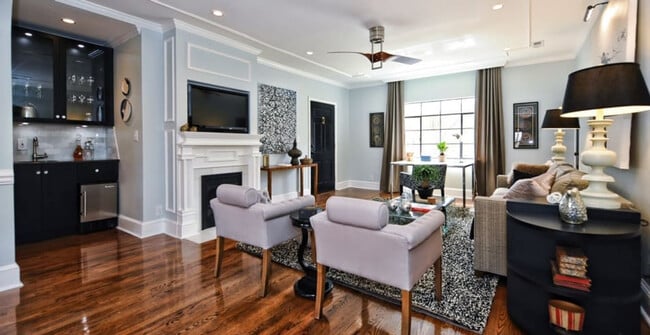 Foto del edificio - 600 Hermitage Ct