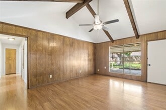 Building Photo - 10418 Sagemeadow Ln