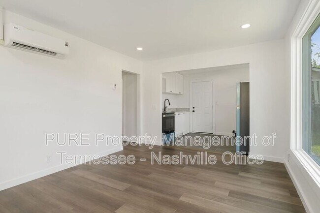 Building Photo - 1127 N 5th St