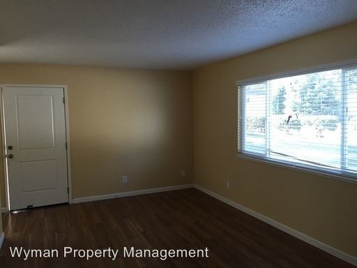 Building Photo - 405 Riverside Dr